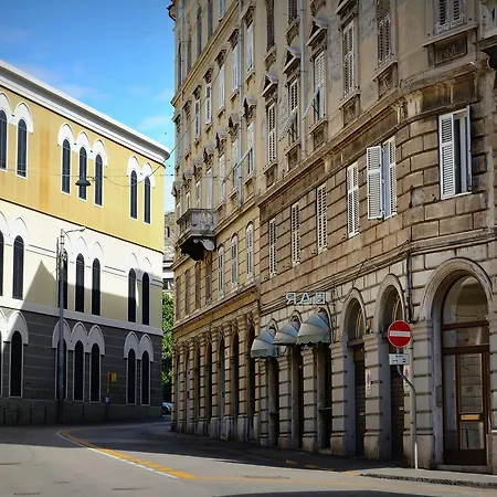 Caccia Panzió *